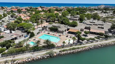 Vue village